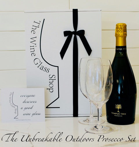 Outdoors Glass Gift Set with Prosecco